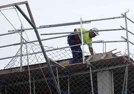 Administradores de datos, programadores y albañiles, las profesiones con más vacantes en la provincia de Sevilla