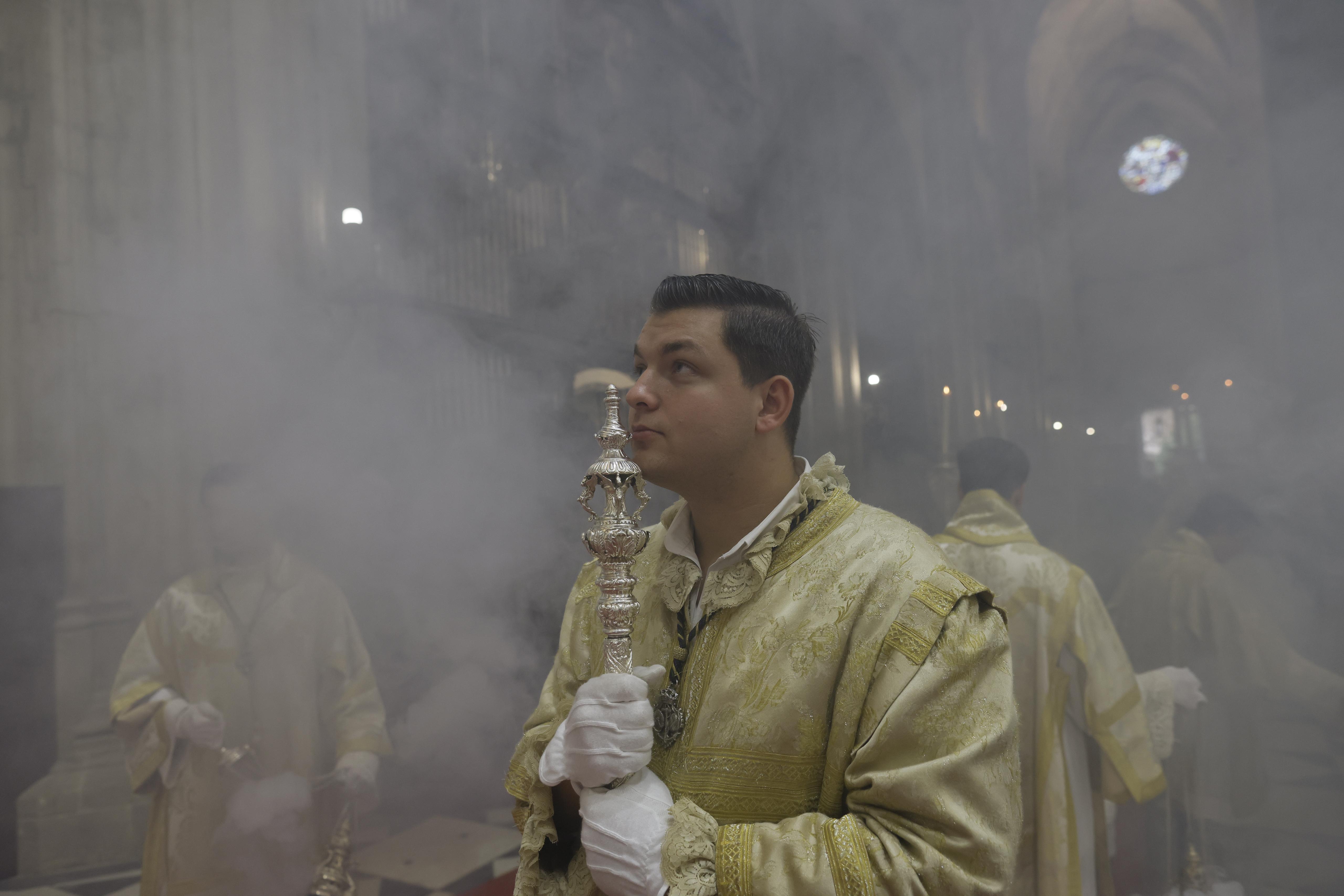 El final de la misión de la Esperanza de Triana, en imágenes