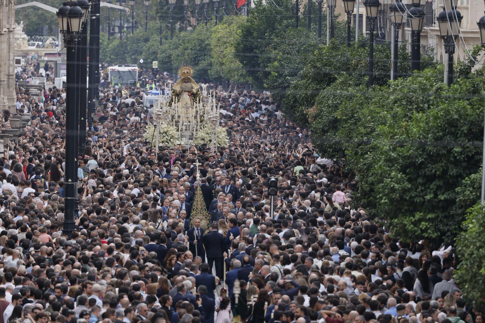 El final de la misión de la Esperanza de Triana, en imágenes