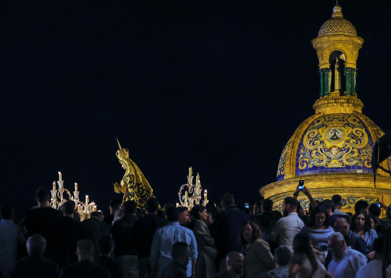 El final de la misión de la Esperanza de Triana, en imágenes