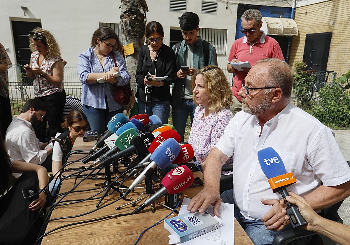 Antonio del Castillo y Eva Casanueva, en una imagen de archivo en una rueda de prensa