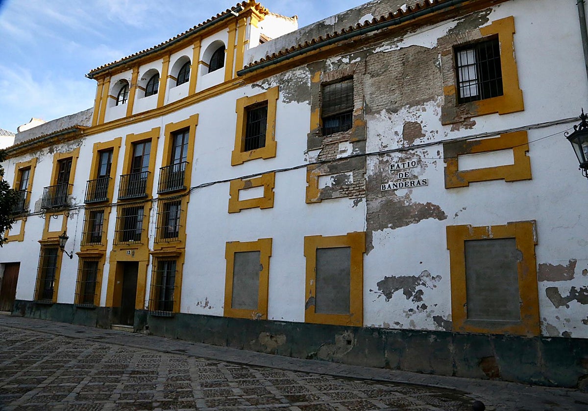Estado de la fachada de la casa 12 del Patio de Banderas