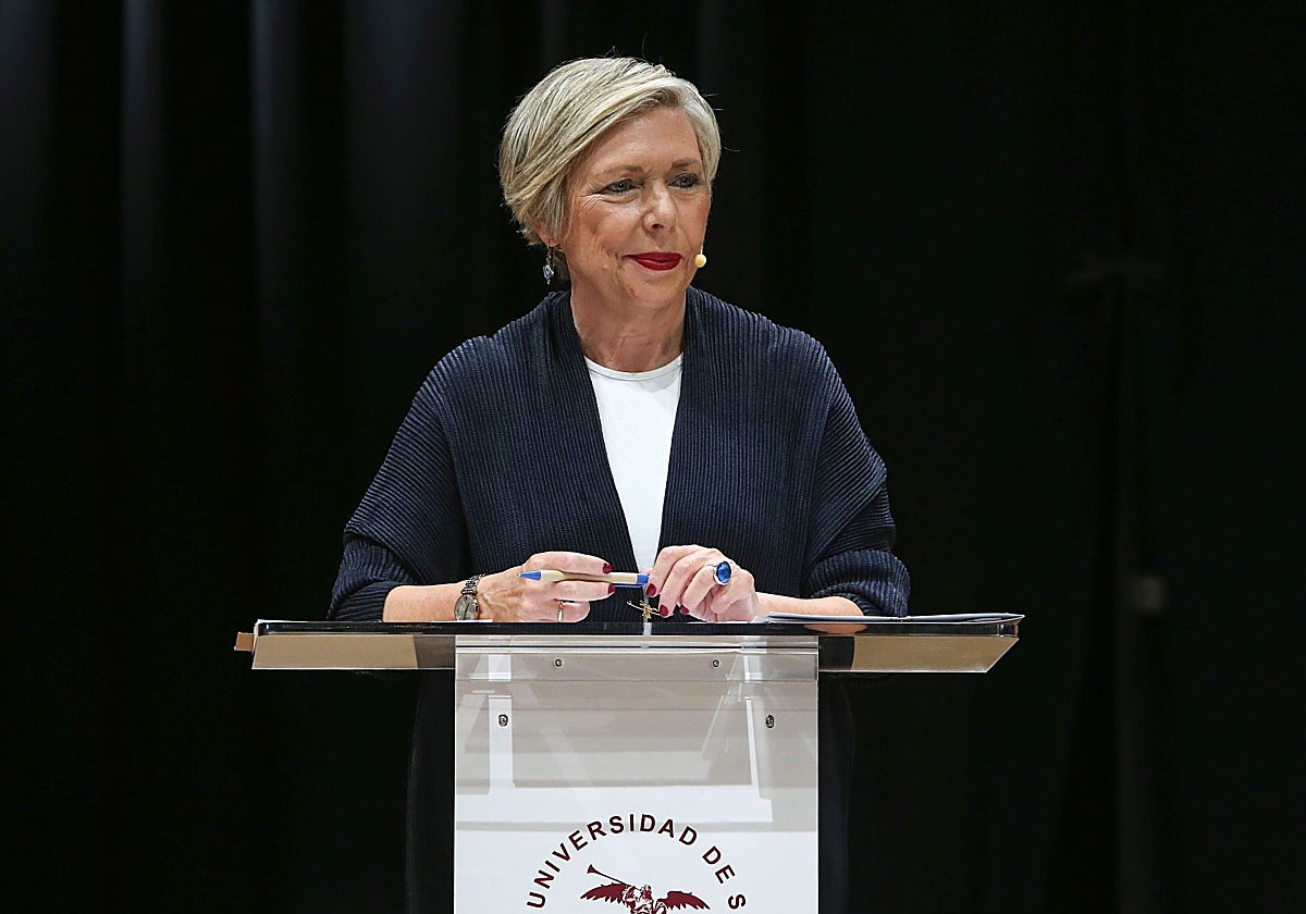 Carmen Vargas, durante el debate electoral del 23 de octubre