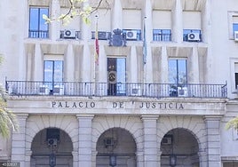 Cinco años de cárcel por abusar de su nieta menor de edad cuando veía la televisión o jugaba con el móvil