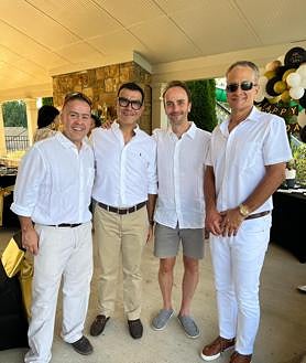 Imagen secundaria 2 - Un sevillano muere atropellado en Estados Unidos y crean un crowdfunding para ayudar a sus cuatro hijos