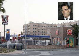 El socialista Rafael Pineda dio un pelotazo de 2,2 millones con la venta de la parcela de Emvisesa que alquiló Espadas a su mujer