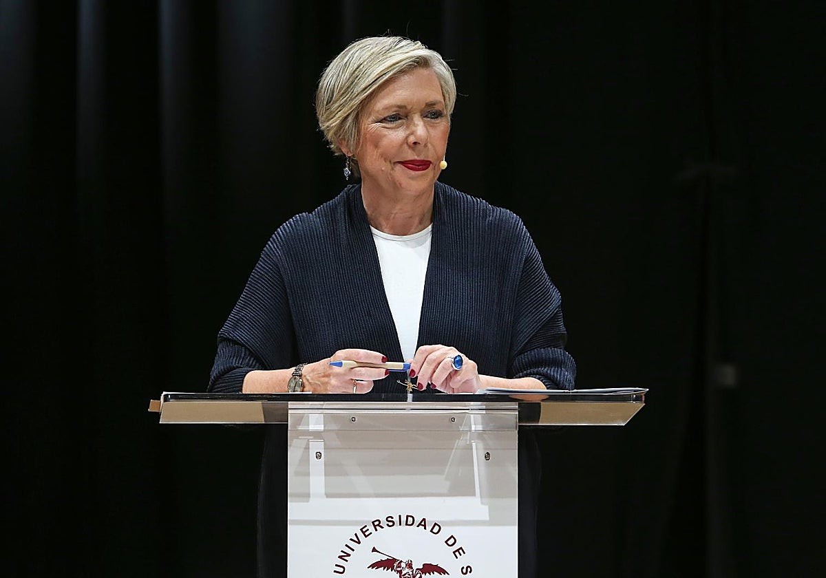 Carmen Vargas, candidata a rectora de la Universidad de Sevilla