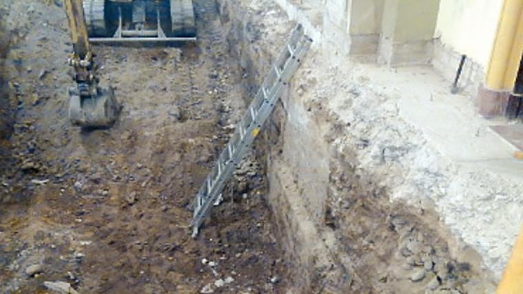 Excavations of galleries in the foundations of the tobacco factory