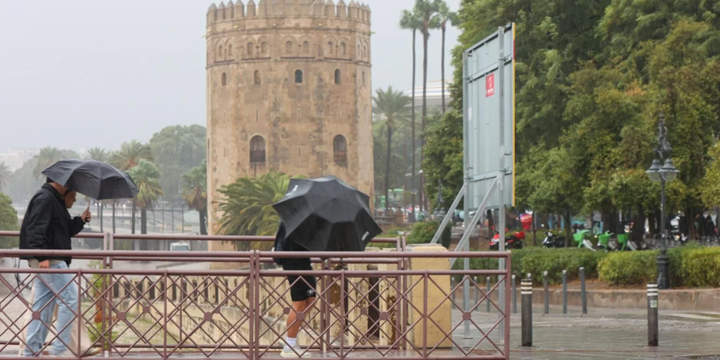 La borrasca Claudia llega a Sevilla: la Aemet activa la alerta amarilla por lluvias y tormentas este jueves