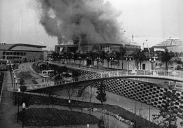 2. Olivencia desaparece a empellones y un pabellón ignífugo es pasto de las llamas