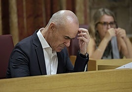 Muñoz 'olvida' su papel en la parcela del Higuerón y sólo preguntará al alcalde en el Pleno por la venta