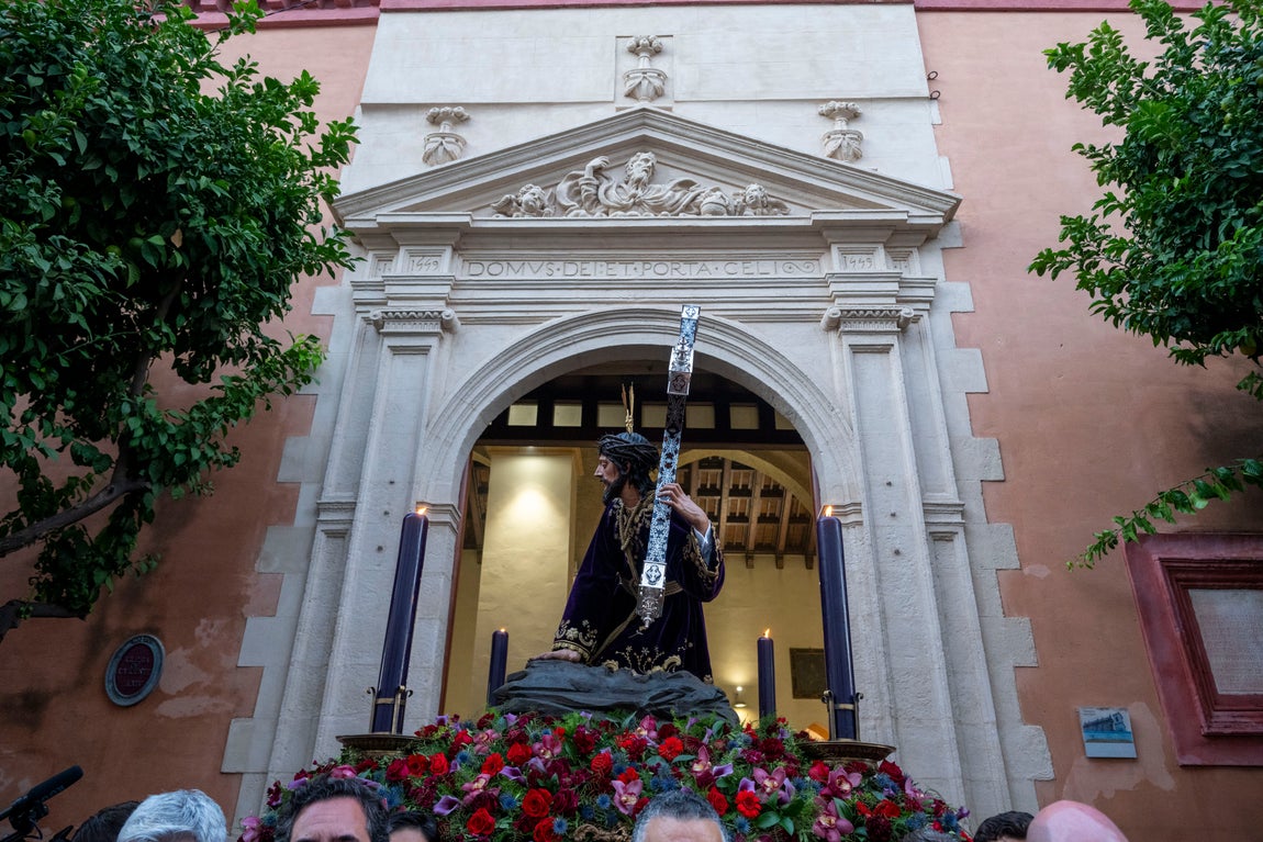 El traslado del Señor de las Penas al Buen Suceso, en imágenes