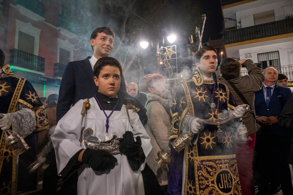 El traslado del Señor de las Penas al Buen Suceso, en imágenes