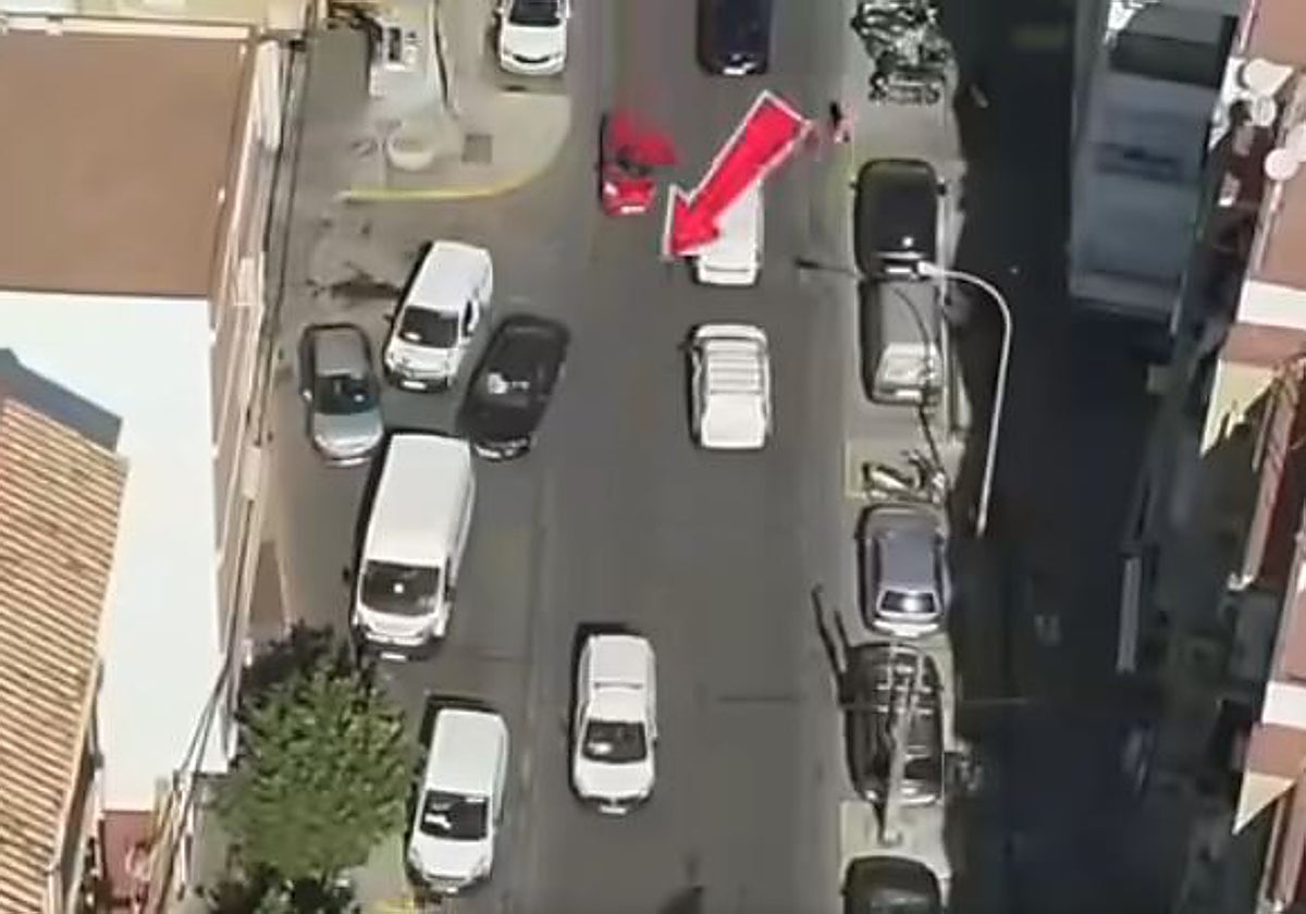 Detalle del lugar donde aparcó indebidamente el coche