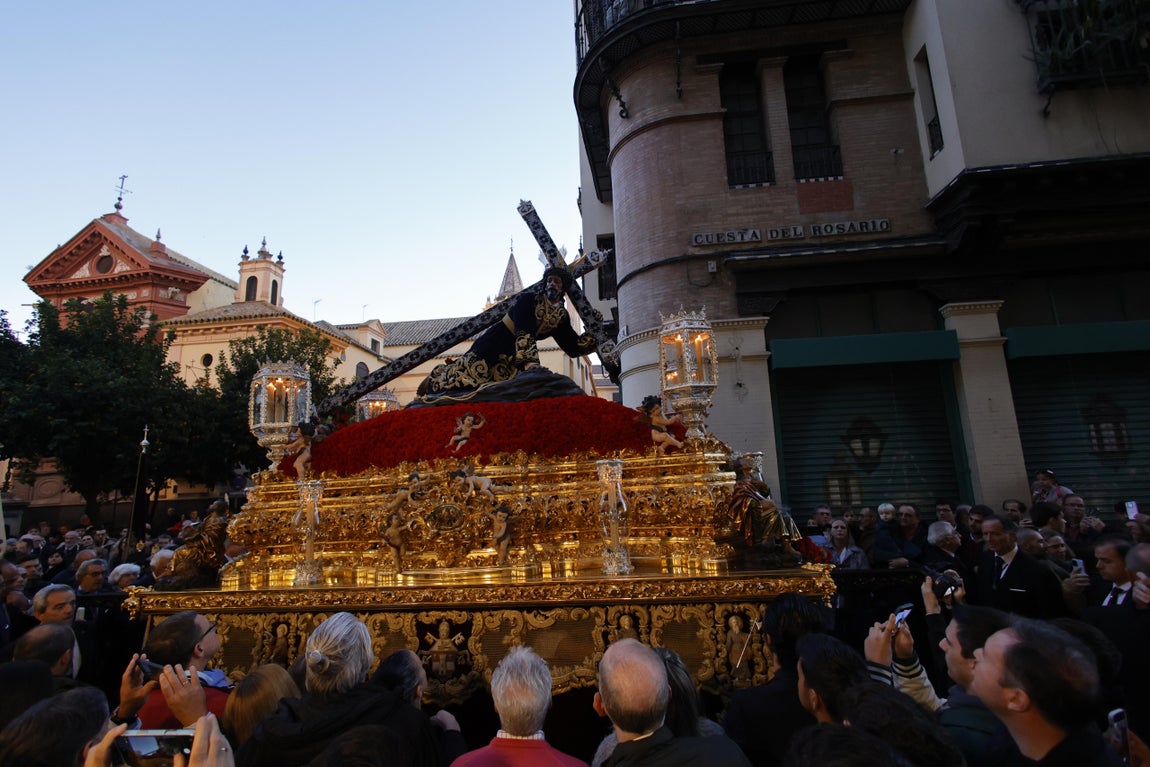 En imágenes, la salida extraordinaria del Señor de las Penas