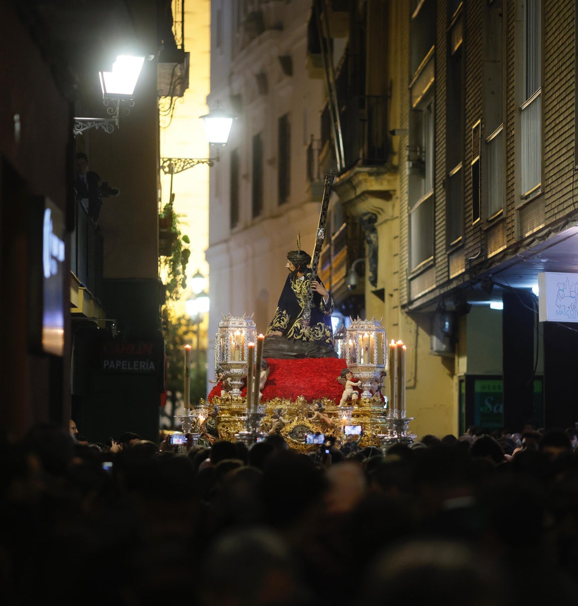 En imágenes, la salida extraordinaria del Señor de las Penas
