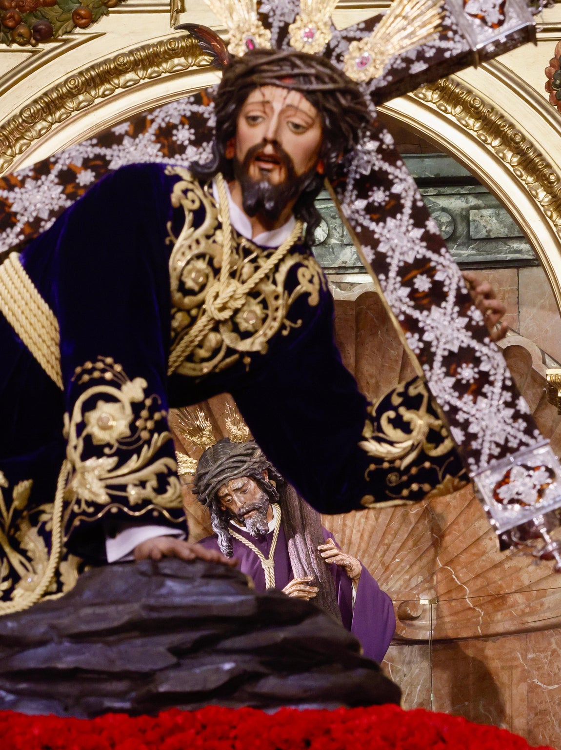 En imágenes, la salida extraordinaria del Señor de las Penas