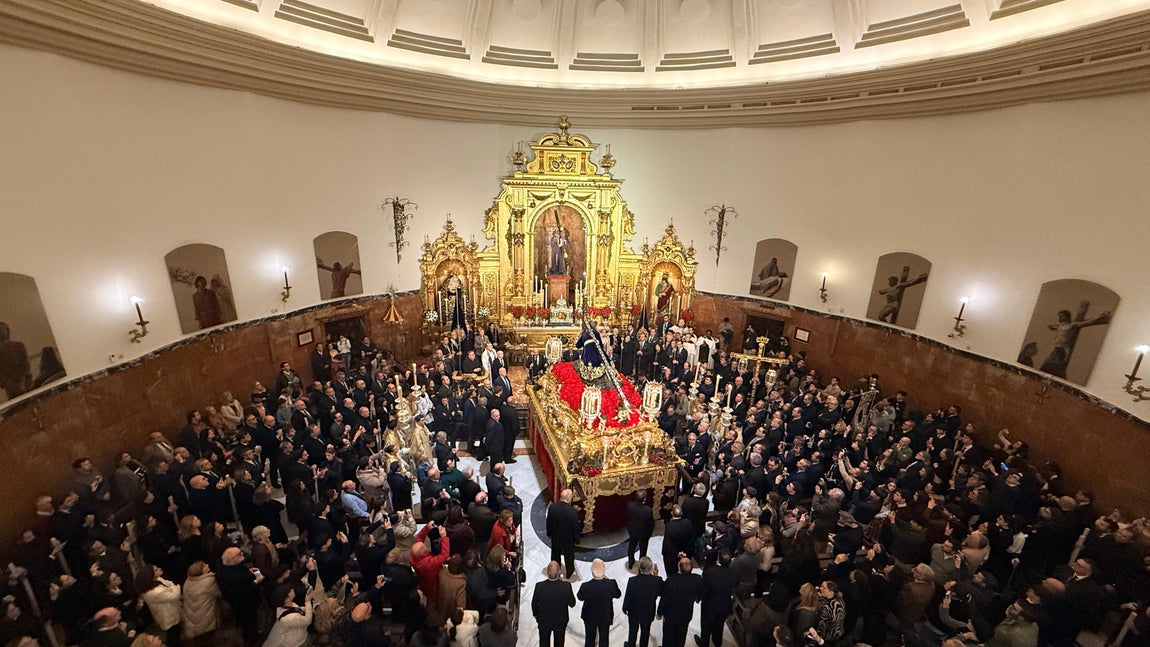 En imágenes, la salida extraordinaria del Señor de las Penas