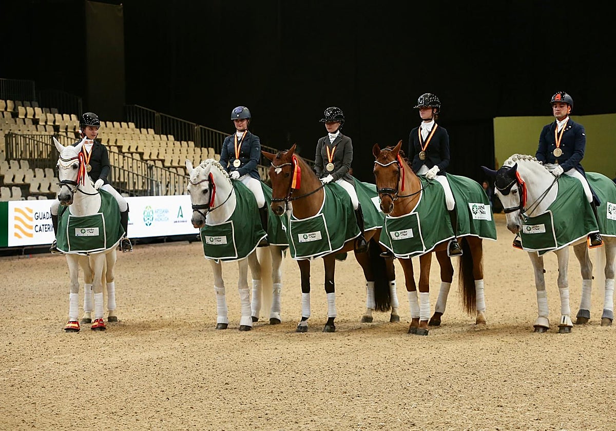 Jinetes y caballos premiados en la última jornada de Sicab