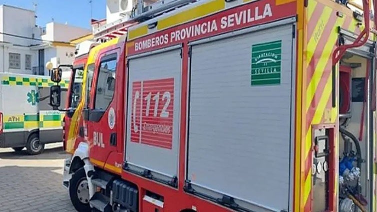 Muere una mujer de 39 años en el incendio de un campo en Lora del Río