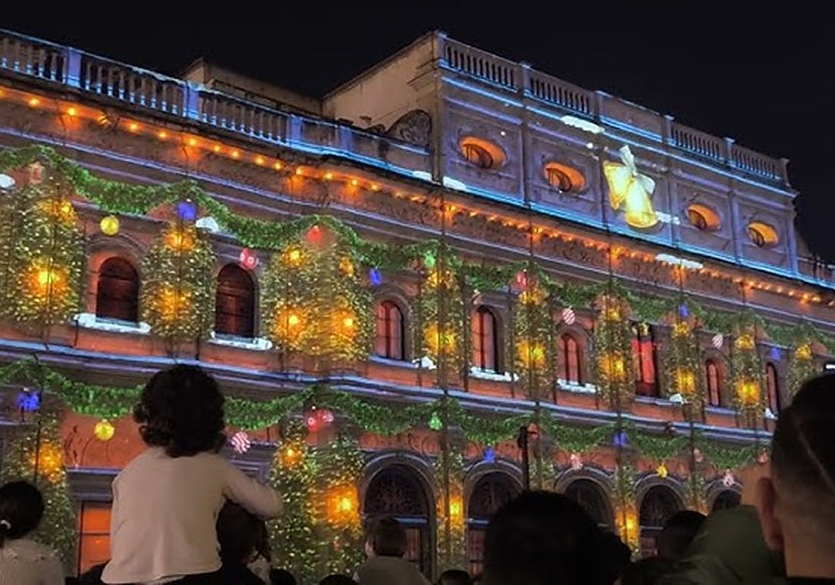 Proyección del mapping de Navidad de la Plaza de San Francisco en 2024