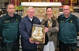 El traje del niño Jesús de la Virgen de Consolación de Utrera vuelve al santuario