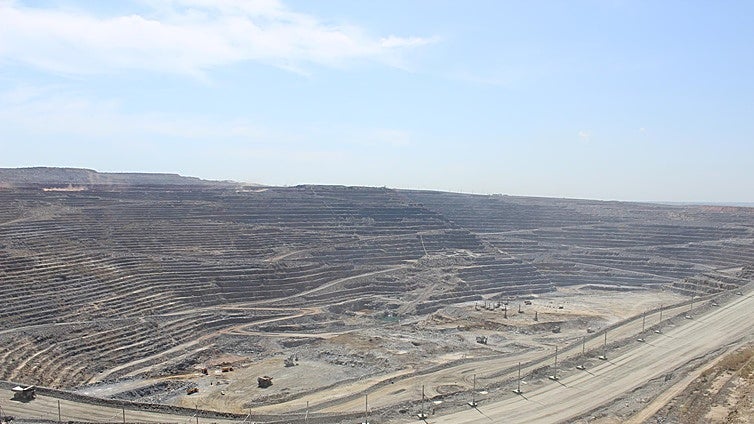 First Quantum fía su crecimiento a Argentina y Zambia y sigue negociando la venta de Cobre Las Cruces