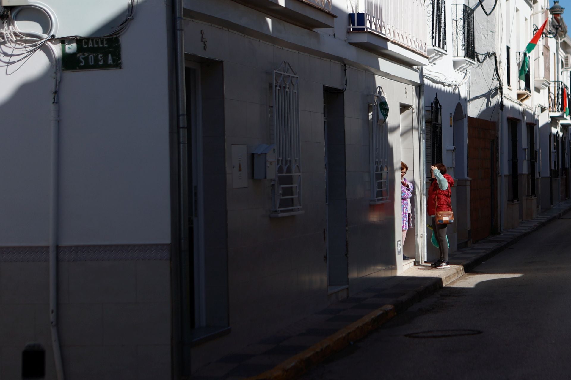 Viaje al pueblo sevillano de Paqui, la mujer de Santos Cerdán, en imágenes