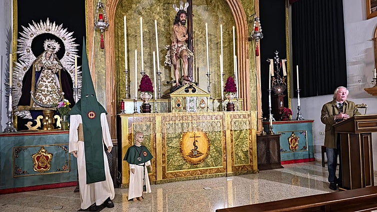 El Sol presenta el nuevo hábito de nazareno