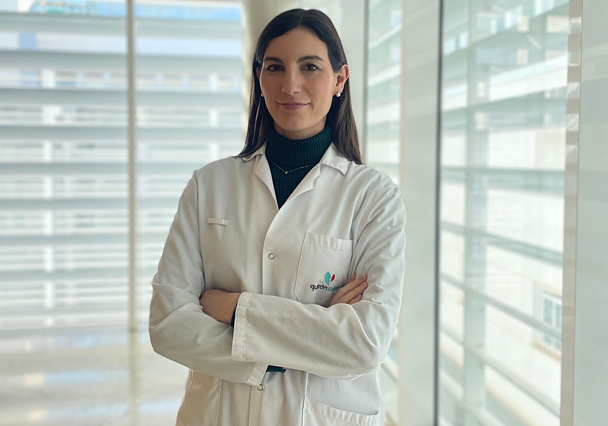 La doctora Lola Bursón del Hospital Quirónsalud Infanta Luisa