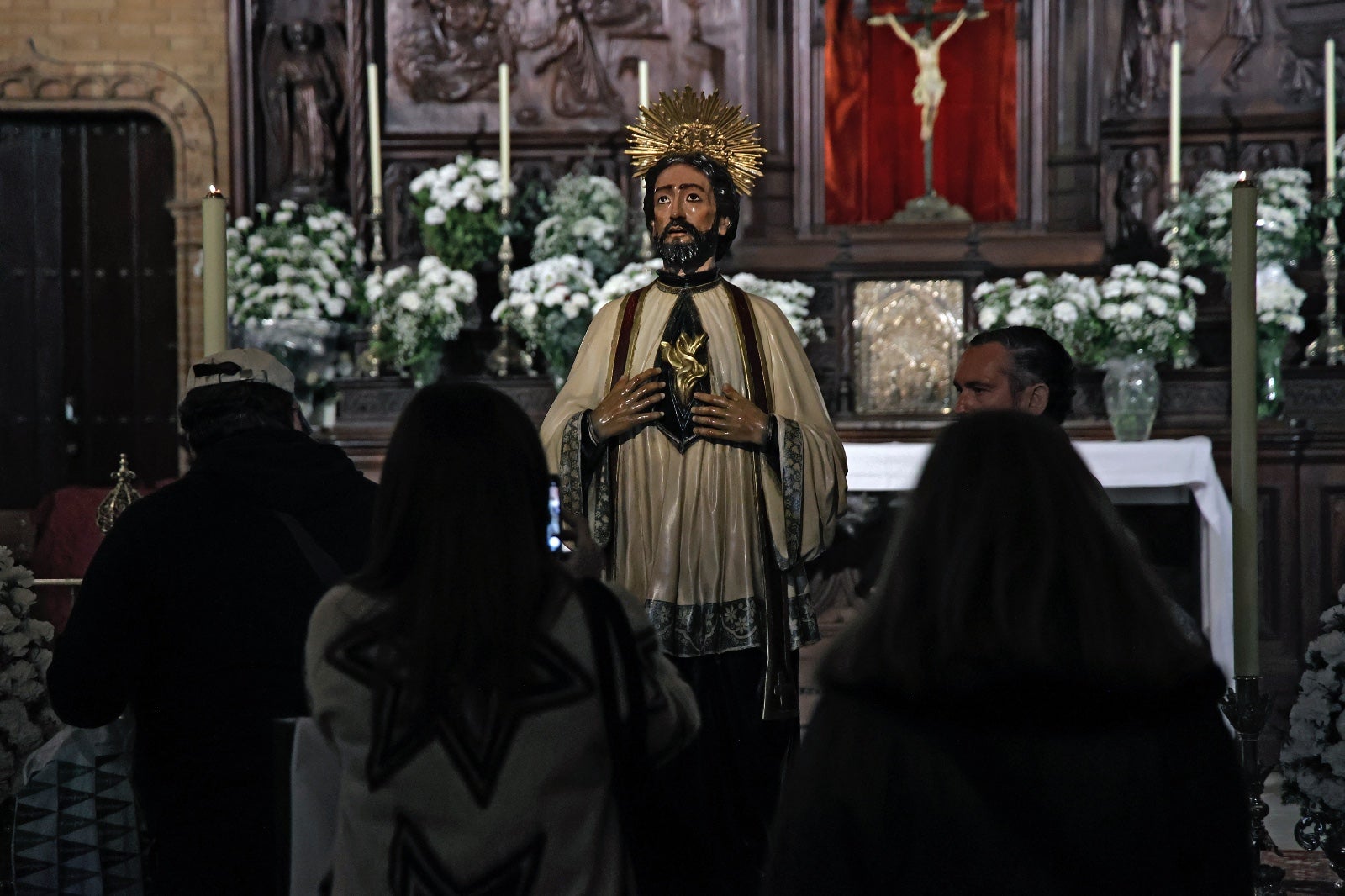 Los Javieres abre la capilla de los Luises de Sevilla para la veneración de San Francisco Javier, en imágenes