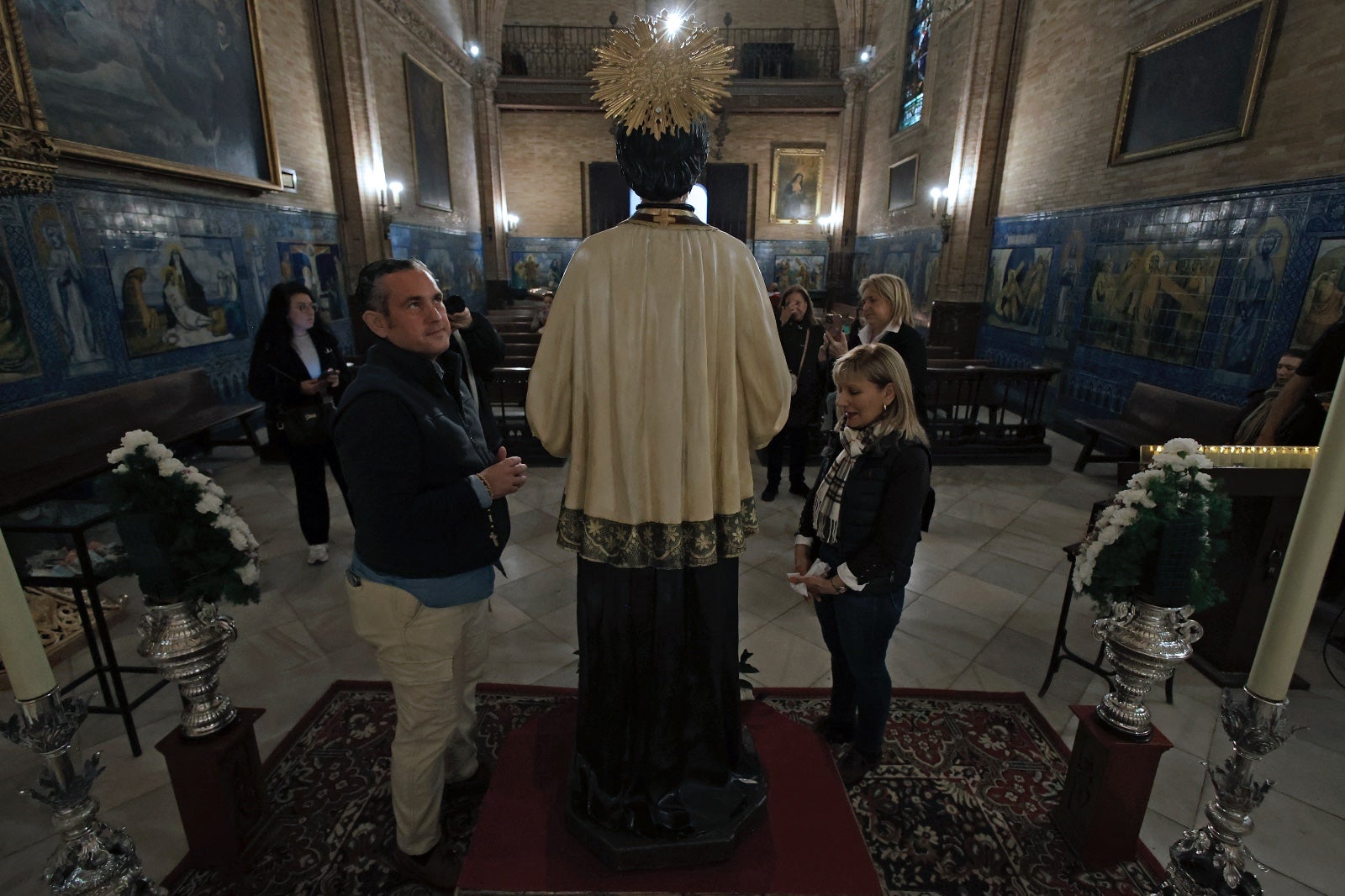 Los Javieres abre la capilla de los Luises de Sevilla para la veneración de San Francisco Javier, en imágenes