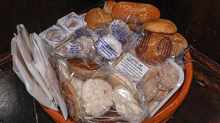 Diez toneladas de sabor conventual conquistan el paladar sevillano