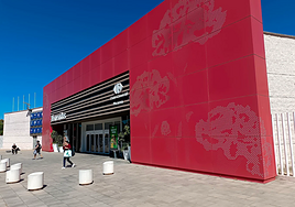 Qué supermercados abren en Sevilla el 6 y el 8 de diciembre: estos son los horarios