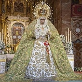 La Esperanza Macarena, en el presbiterio de la basílica