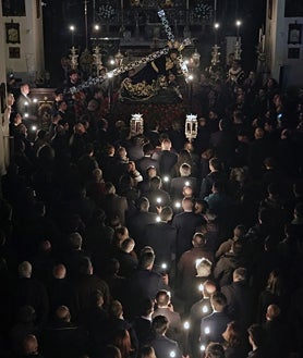 Imagem Secundária 2 – São Vicente acolheu a transferência do Senhor para o seu altar quíntuplo por mais um ano.