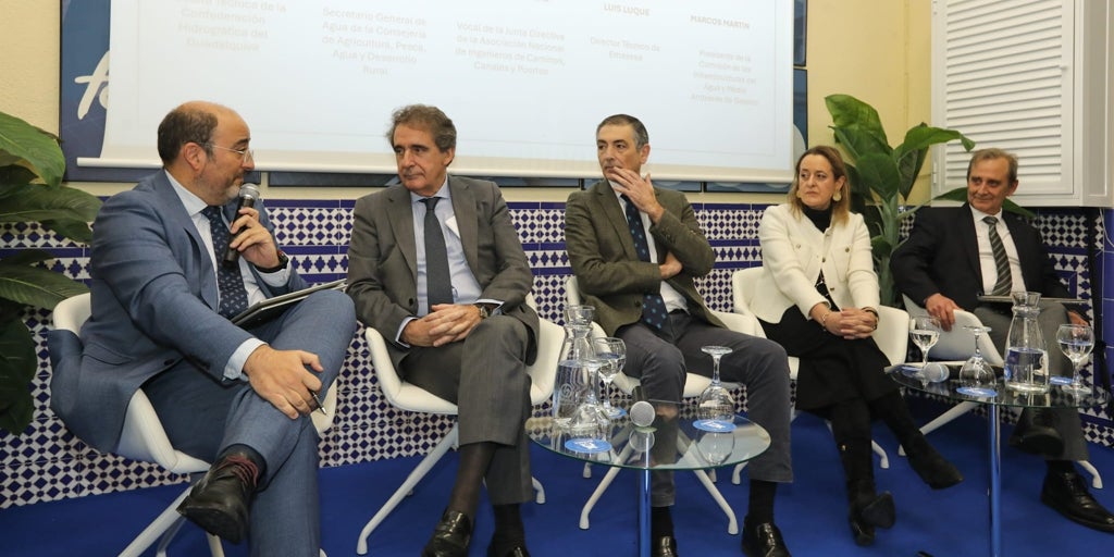 Los expertos señalan en Sevilla al Ministerio para la Transición Ecológica por el mal estado de los embalses: «Las presas son antiguas y hay que mantenerlas»