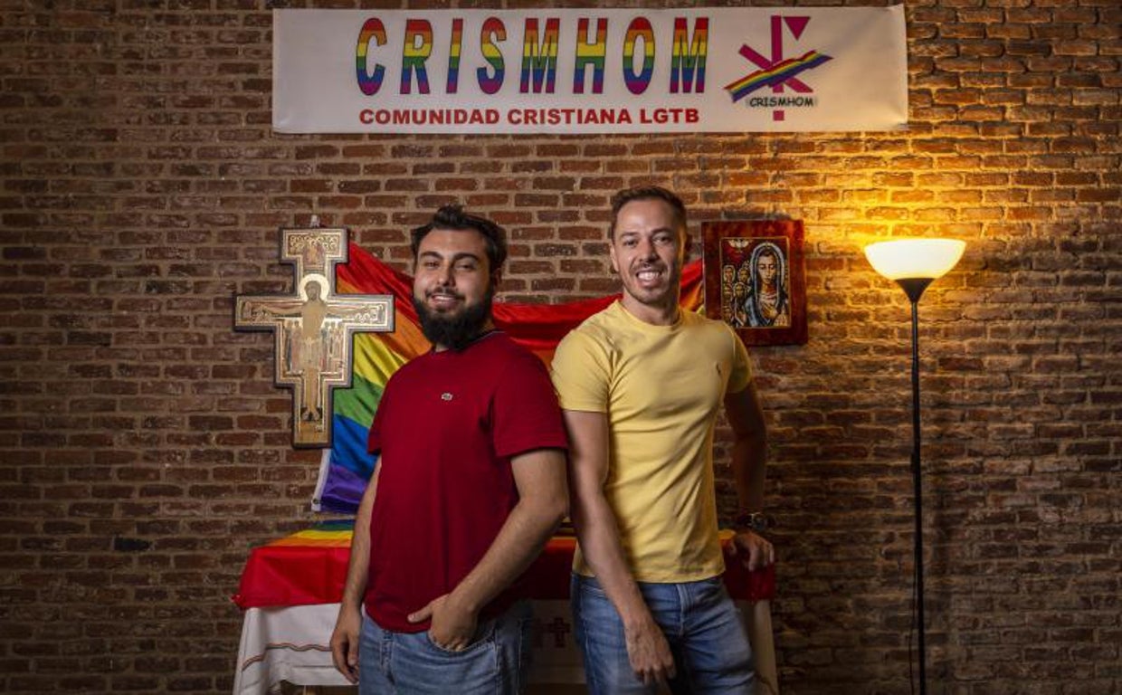 Juancho y Jonás en la capilla de Crismhom