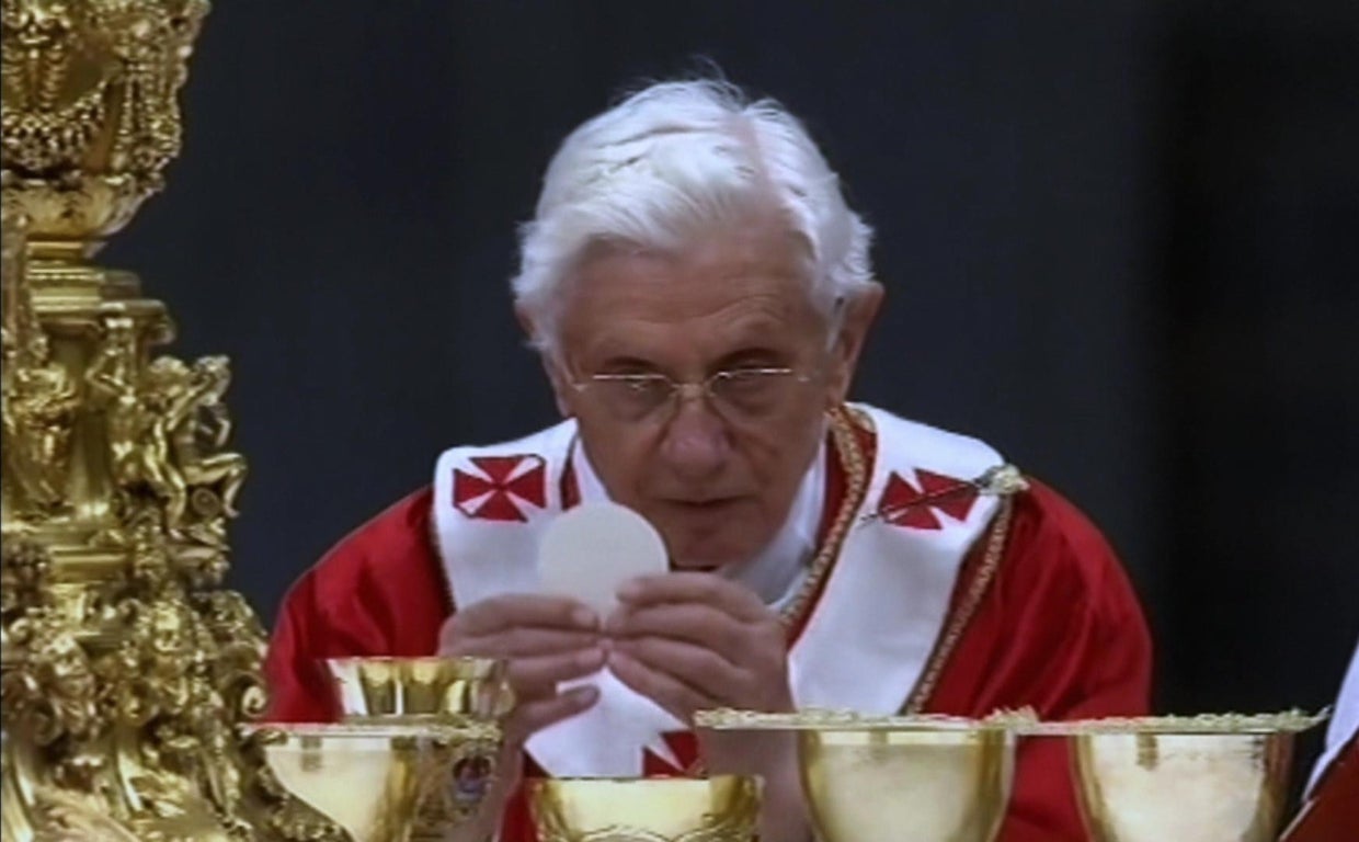 Una cuenta &#039;fake&#039; en Twitter anuncia la (falsa) muerte de Benedicto y lo convierte en trending topic