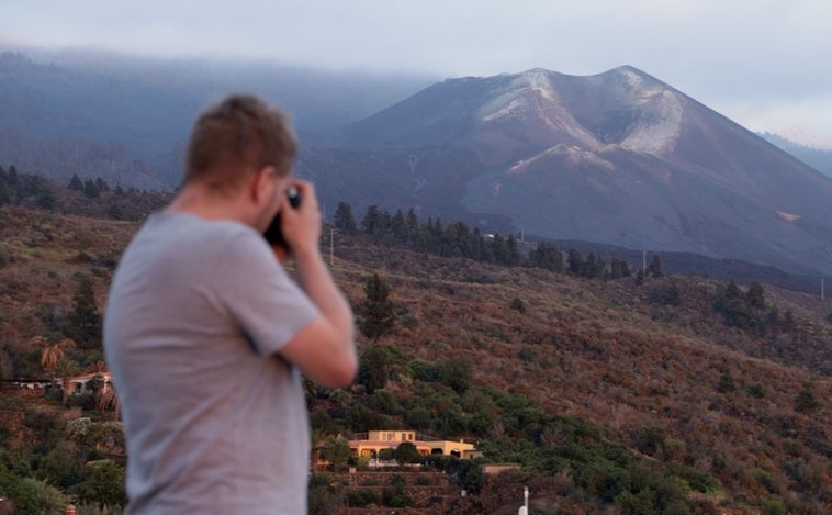 El verano después del volcán: todavía arde la soledad de los palmeros