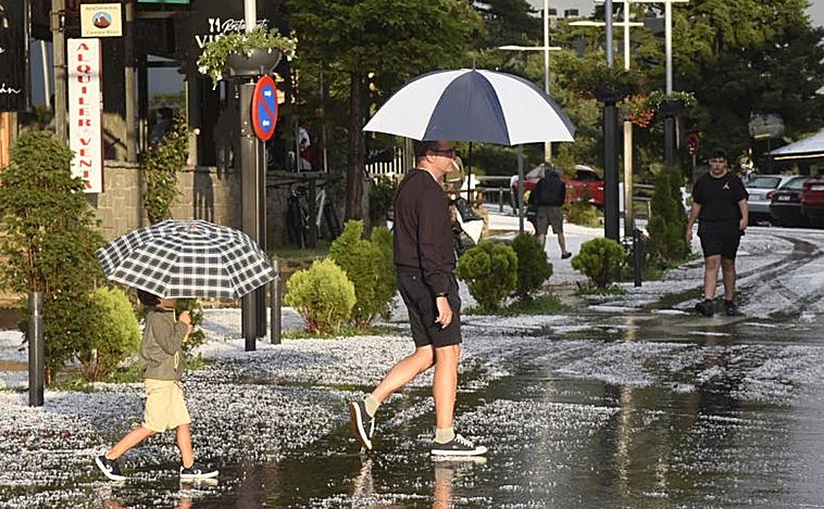 La mitad de España está en riesgo por lluvias, tormentas y altas temperaturas