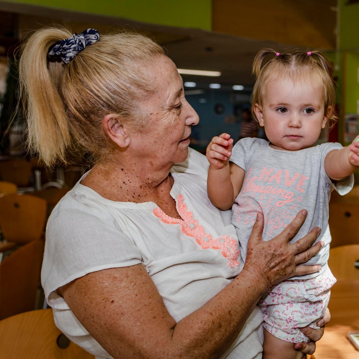 Por qué las abuelas son claves en la evolución humana