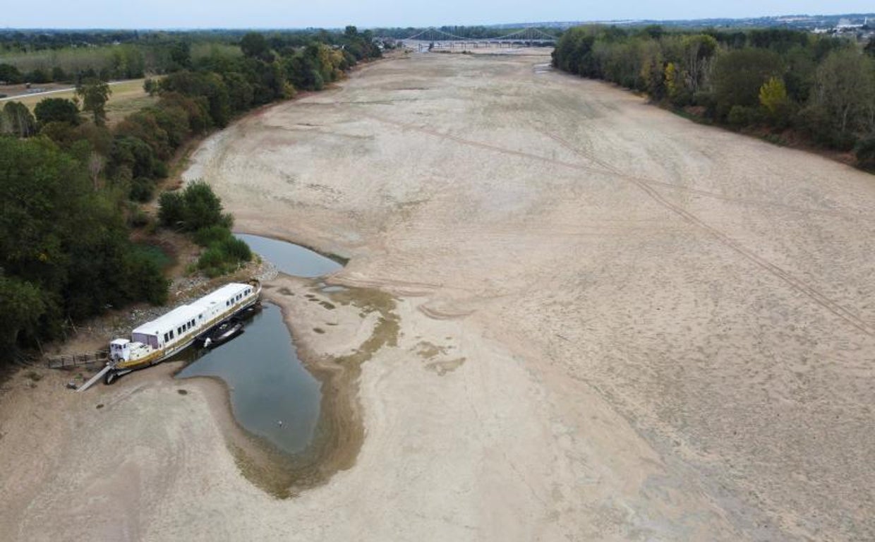 Vista aérea del río Loira a su paso por el departamento de Loireauxence
