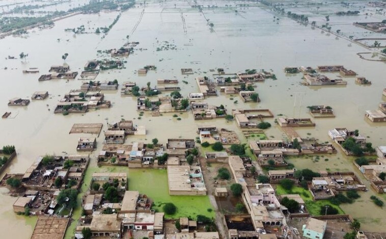 Un tercio de Pakistán está bajo el agua, con más de 1.130 muertos