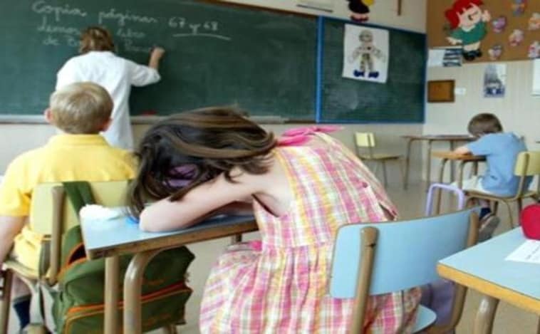 Repetir curso es una medida «ineficiente» que afecta tres veces más a alumnos más pobres, según Save the Children