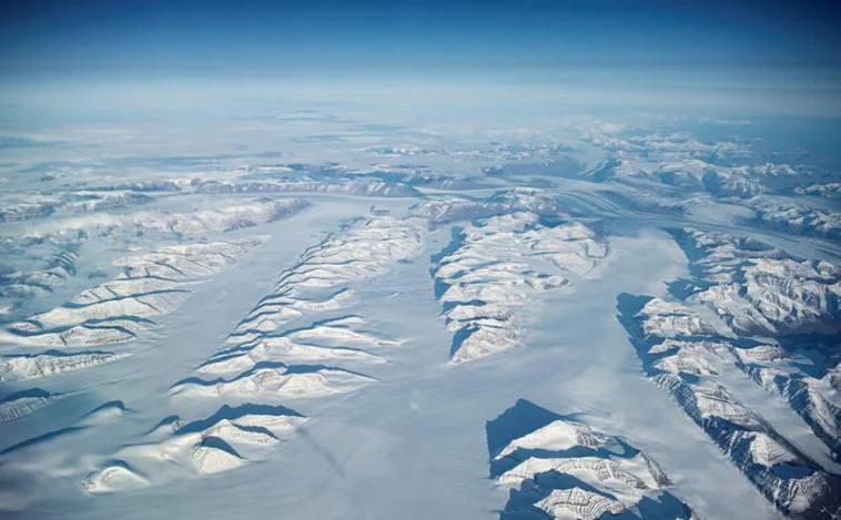 Una ola de calor tardía provoca derretimiento masivo en Groenlandia