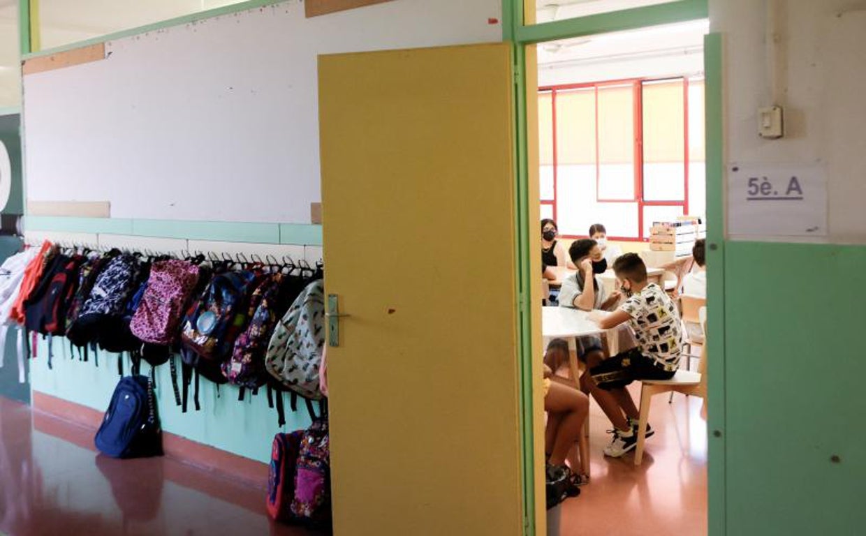 Varios alumnos de un instituto de Barcelona