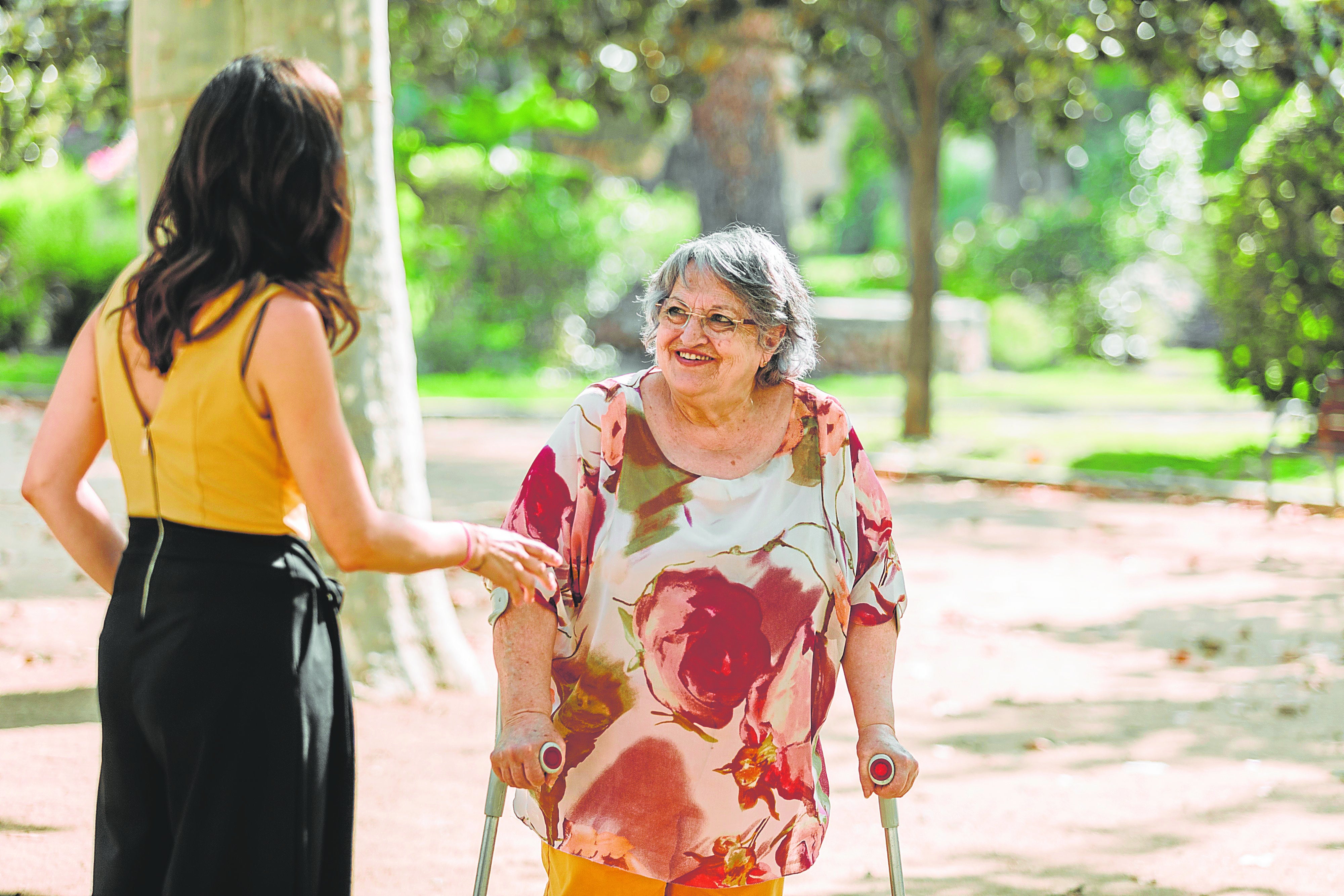 La Fundación la Caixa impulsa una iniciativa para hacer frente a la soledad de los mayores