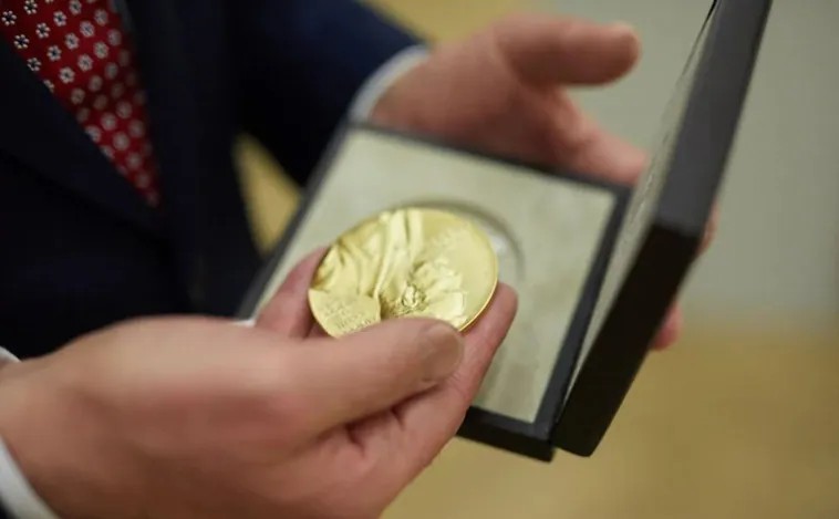 Del premio económico a la medalla de oro, cinco curiosidades de los Nobel