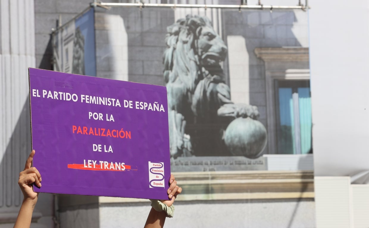 Manifestación hoy a las puertas del Congreso en contra de la 'ley trans'
